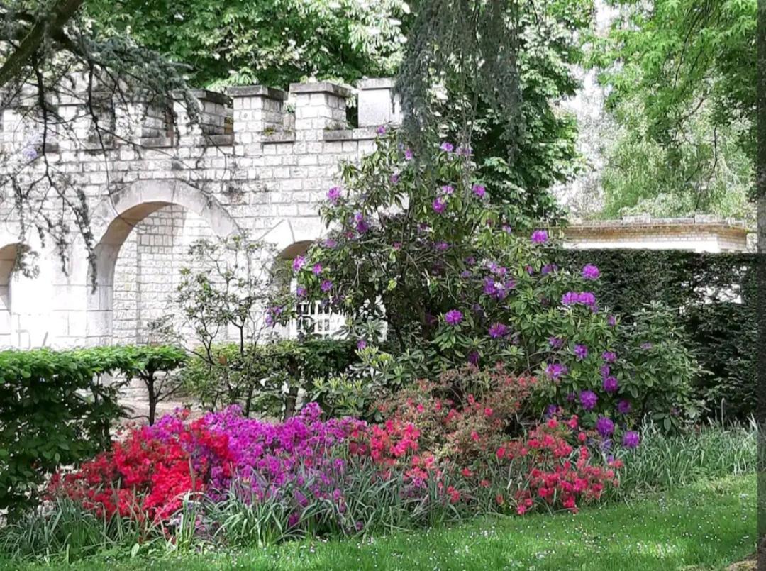 La Romantique Bourges Extérieur photo